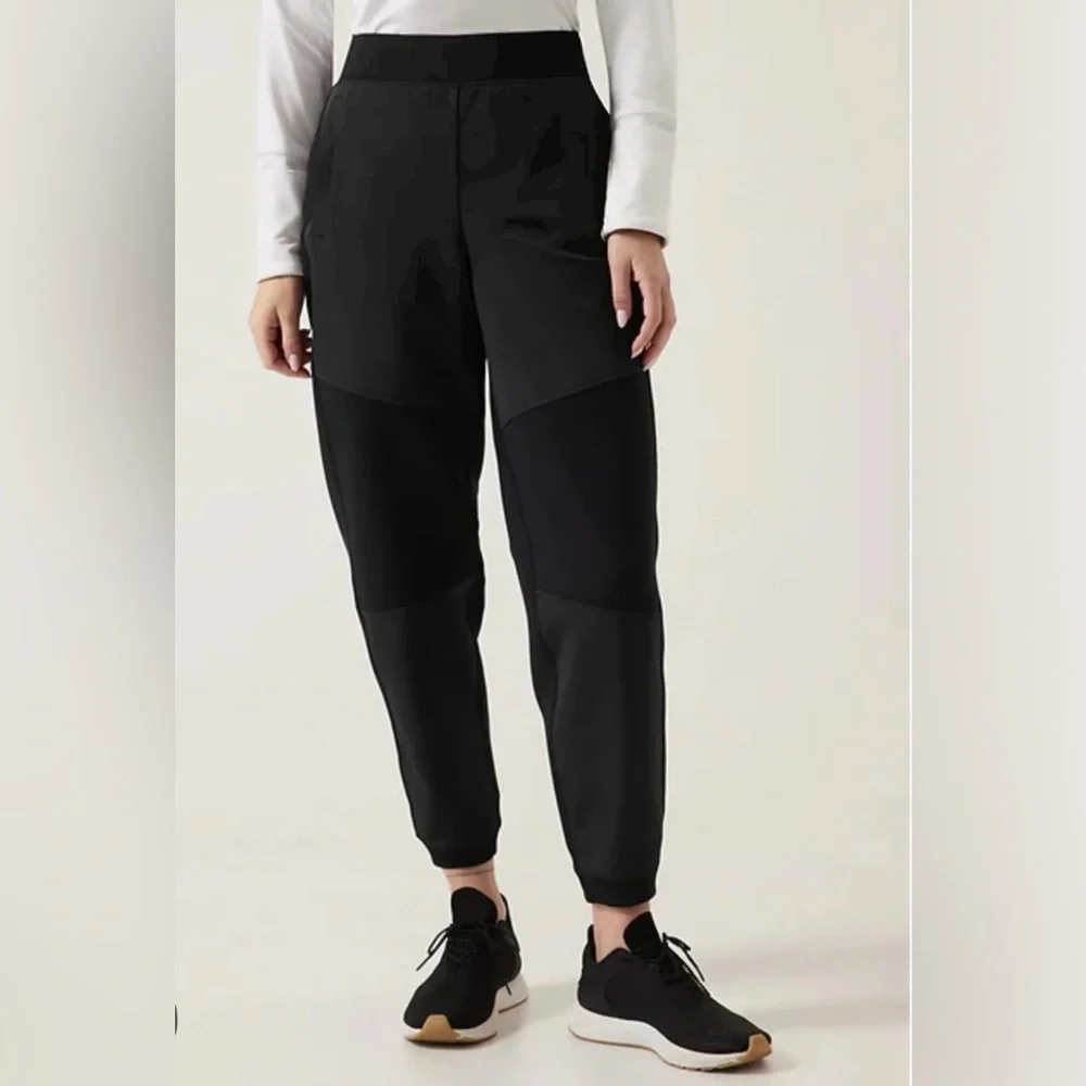 NWT Athleta Get Set Hybrid Barrel Leg Jogger Pants Size 8 High Waist Black - Picture 2 of 7